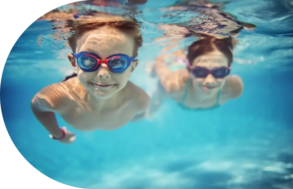 dzieci pod&nbsp;wodą